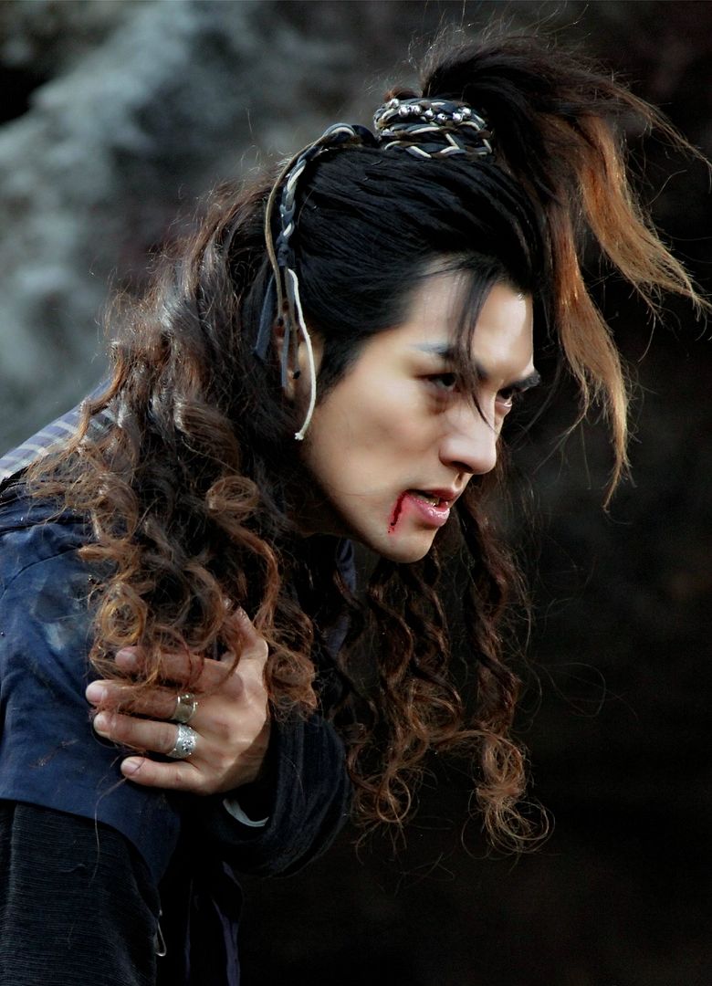 flawless yan kuan in upcoming remake of xiao sh